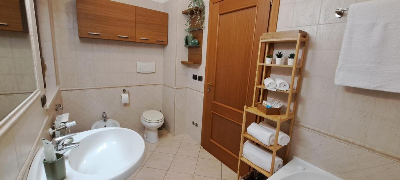 Regina Ciclarum Suite Fiumicino Esterno foto